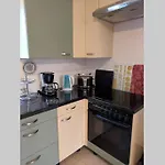 Huber In Apartment